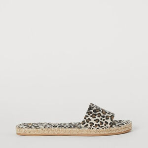 H&M Leopard print slides